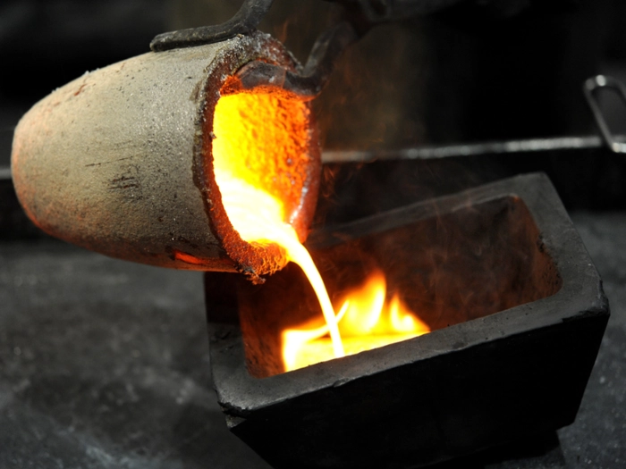 Feinunze Gold kostet erstmals mehr als 5.000 Dollar