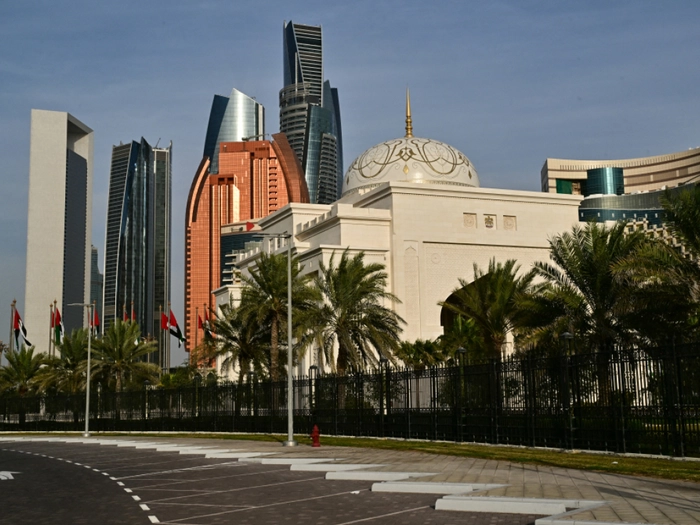 Erste Runde von Ukraine-Verhandlungen in Abu Dhabi beendet