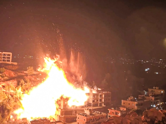 Israel fliegt neue Luftangriffe auf "Terrorziele" im Libanon