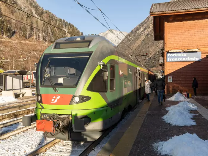 Bruneck–Franzensfeste: Der Zug ist wieder unterwegs
