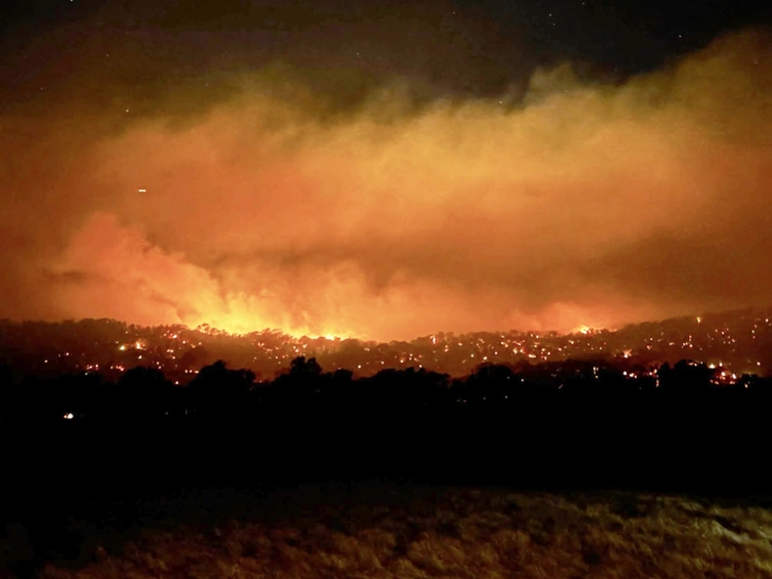 Kampf gegen Buschbrände in Australien wird Wochen dauern