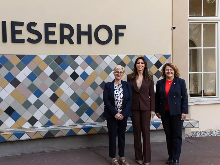 Lombardische Assessorin informiert sich über Seniorenangebote