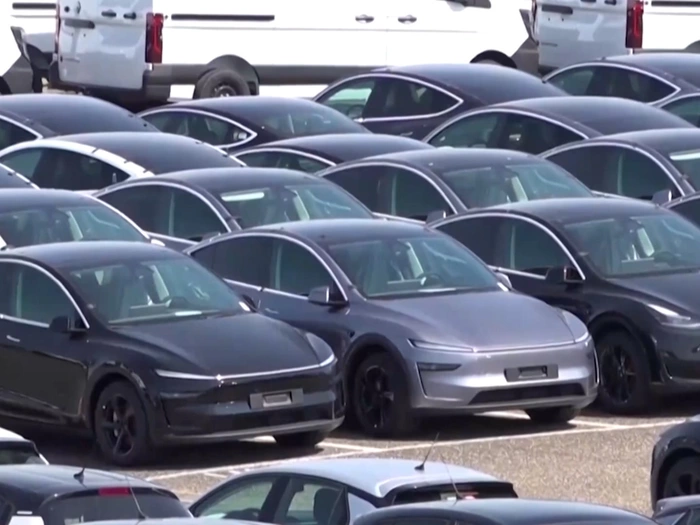 Tesla: Erstmals schrumpft der Jahresumsatz