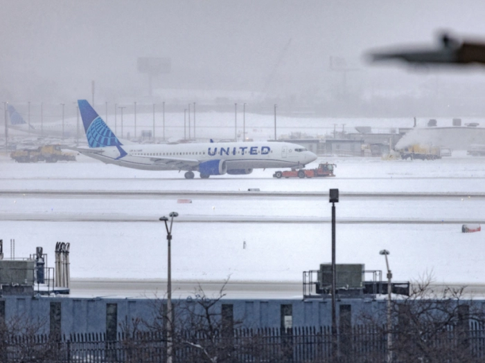 Wintersturm trifft USA hart: Stromausfälle und eisige Kälte