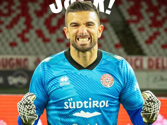 Torhüterreigen bei den Weißroten