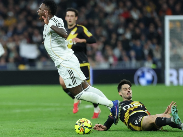 Alaba-Kurzeinsatz bei Last-Minute-2:1 von Real im Derby