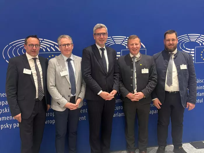 Intensiver Dialog zur Stärkung der Südtiroler Landwirtschaft in Europa