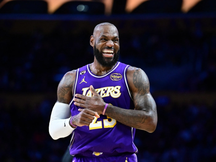 Triple Double - LeBron James stellt NBA-Altersrekord auf