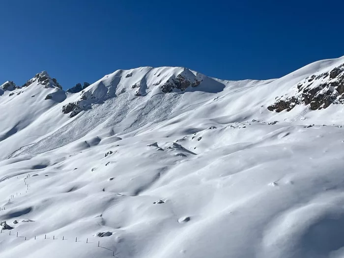 Rücksichtsloser Skifahrer löst Lawine in den Dolomiten aus