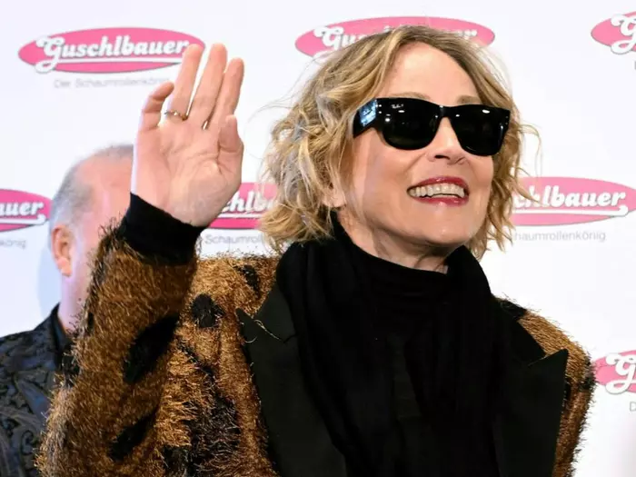 Erster Auftritt von Sharon Stone vor dem Opernball