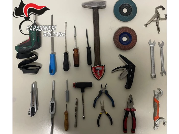 Sollten mit diesen Werkzeugen Südtiroler bestohlen werden?