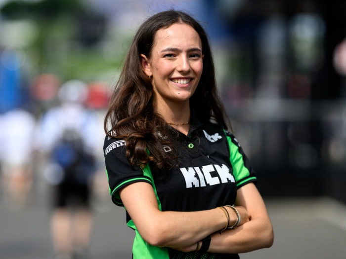 Felbermayr beim F1-Academy-Auftakt als Dritte am Podium