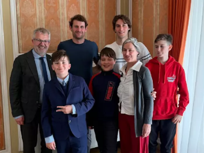 Gewinner der Kaiserhof-Verlosung treffen Südtiroler Spitzensportler