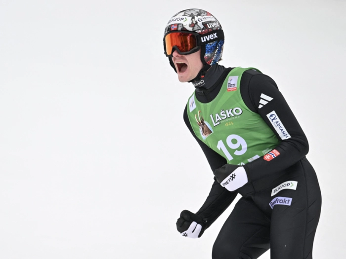 Marius Lindvik gewinnt windigen Abschluss in Planica