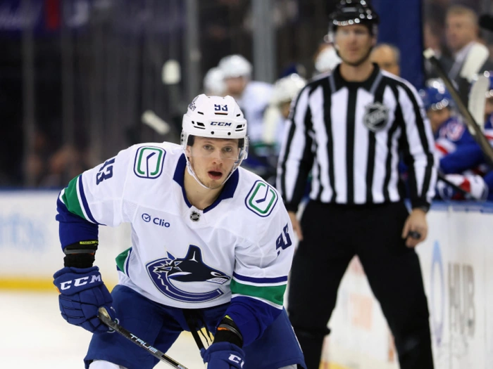 Ein Tor und zwei Assists von Marco Rossi in der NHL