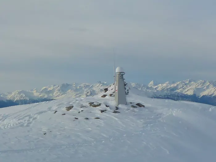 Vereinbarung zum Datenaustausch GNSS-Netze AGNES und STPOS