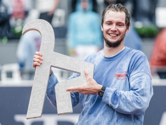 Bublik, Cobolli, Berrettini, Vacherot spielen in Kitzbühel