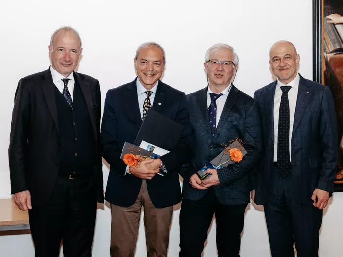 Stiftung Südtiroler Sparkasse prämiert wissenschaftliche Verdienste