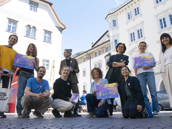 Kleidung reparieren, das System revolutionieren