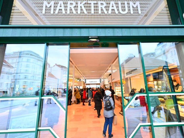 ESC-Programm mit "Markt Contest" am Naschmarkt