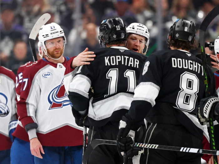 Colorado Avalanche nach "sweep" im NHL-Play-off weiter
