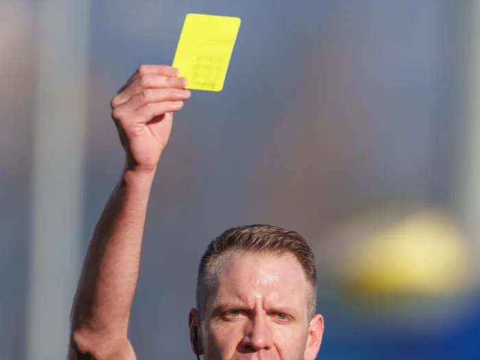 Gelbe Karten werden bei WM wohl vor K.o.-Phase gestrichen