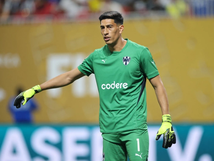 Saragossa-Keeper wegen Faustschlags für 13 Spiele gesperrt