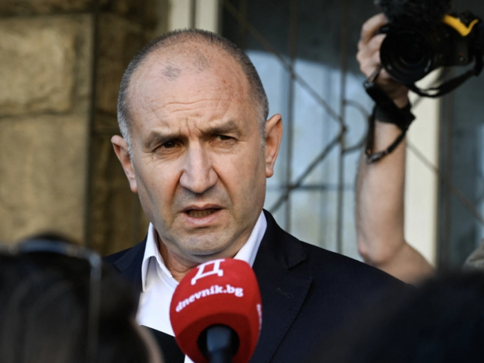 Wahlkommission: Ex-Staatschef Radew siegt klar in Bulgarien