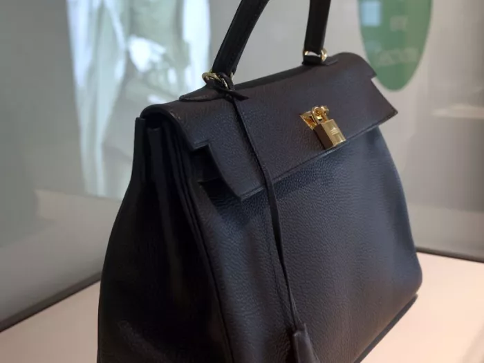 Nahost-Konflikt zieht Luxusbranche nach unten