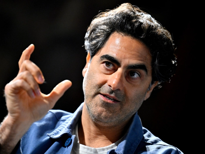 Regisseur Bakhshi: Waffe der Jugend im Iran ist Fröhlichkeit