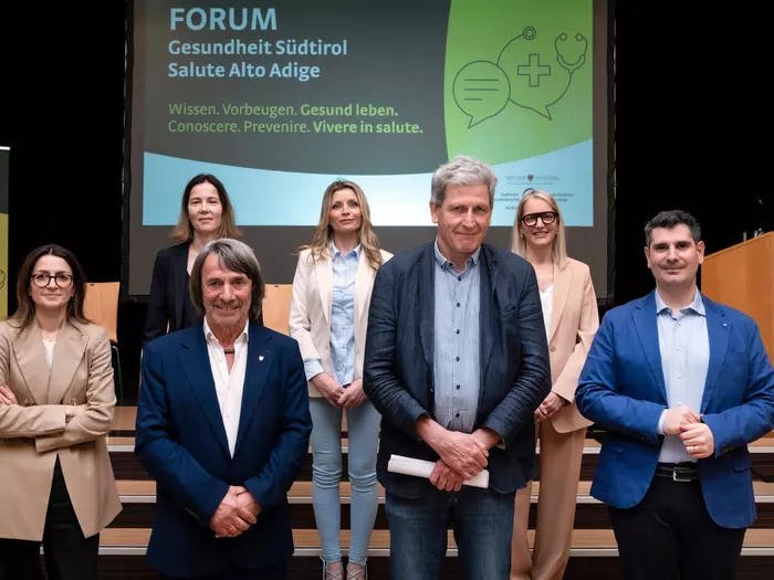 Mit Wissen und Menschlichkeit Demenz begegnen