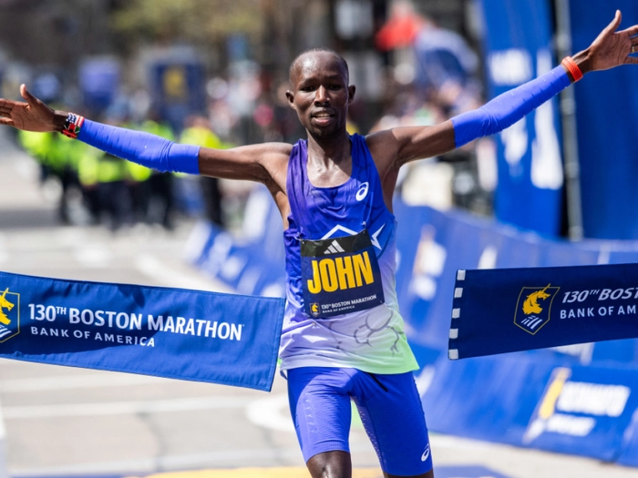 Kenianer Korir mit Streckenrekord bei Boston-Marathon