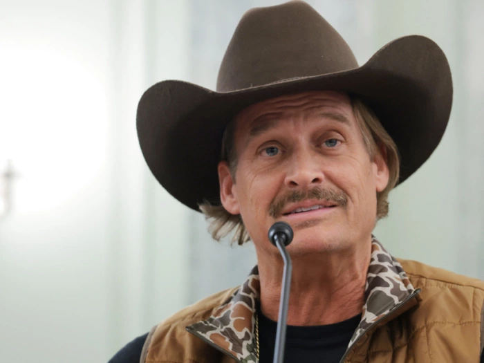 Nach Flug nahe Kid-Rock-Haus: Hegseth spricht Piloten "frei"