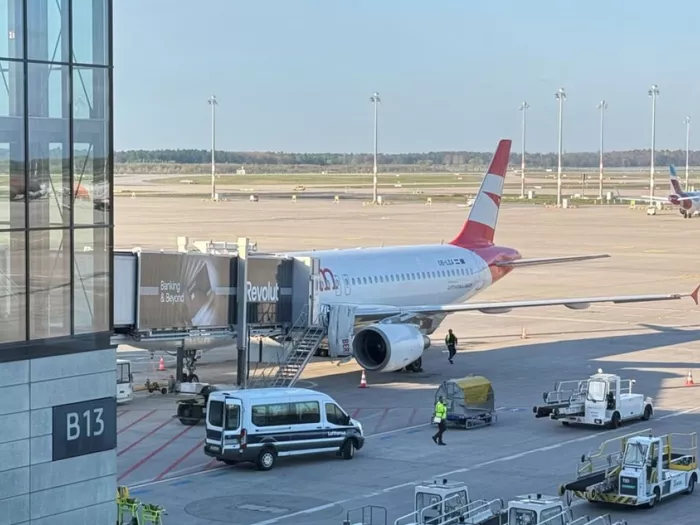 AUA streicht kostenfreien Handgepäckkoffer