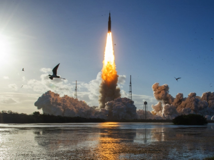 Bemannte Artemis 2-Mondmission gestartet