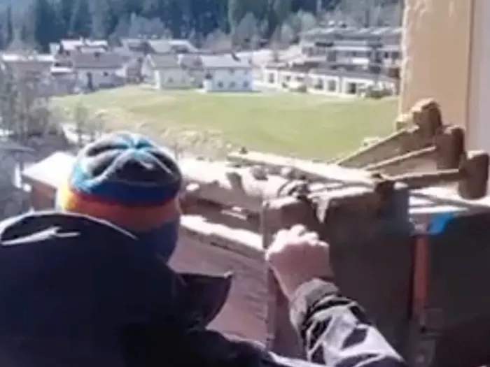 Ratschen zum Leben erweckt