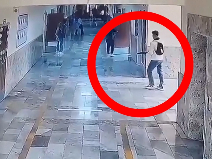 Schüsse an Schule – 16 Verletzte - VIDEO