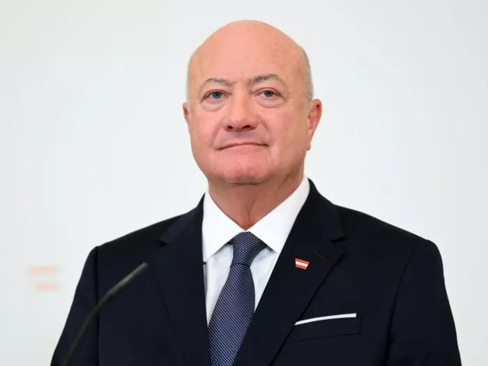 Kanzler Stocker in Autounfall verwickelt