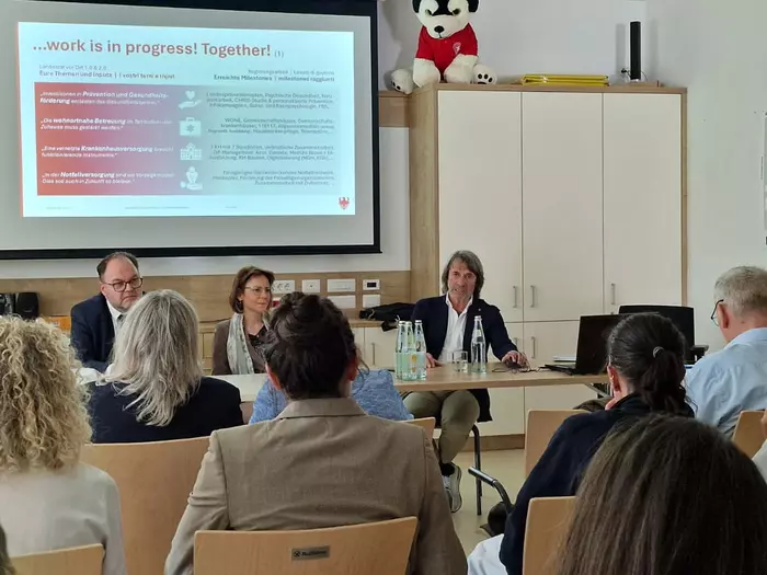 LR Messner am Gesundheitsstandort Sterzing