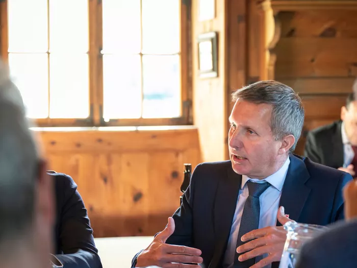 Landesregierung will in ländliches Wegenetz investieren