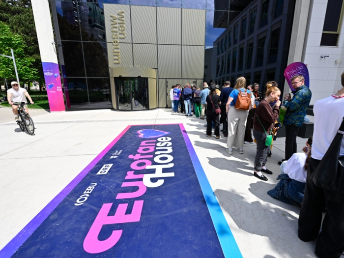 ESC-Eurofan House am Karlsplatz empfängt die Community