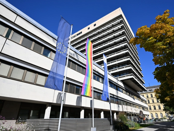 1,7 Mrd. Forderungen gegen "Laura" - 32,7 Mio. anerkannt
