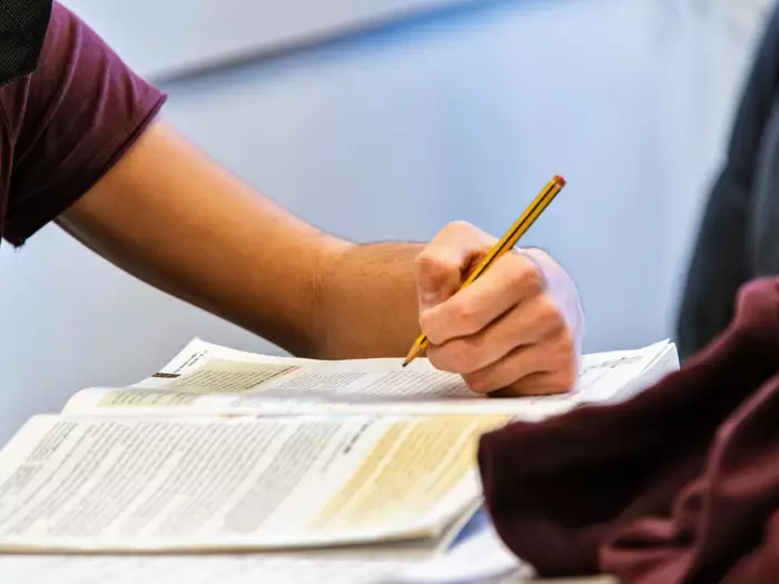 Landesregierung genehmigt Matura-Richtlinien
