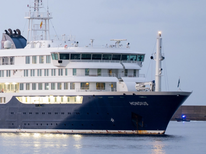 Hantavirus-Ausbruch: Schiff auf Teneriffa eingetroffen