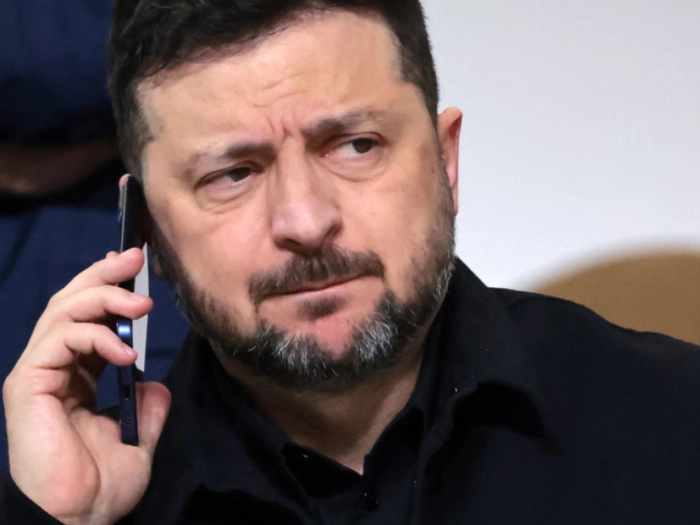 Selenskyj kündigt neue Drohnenangriffe auf Russland an