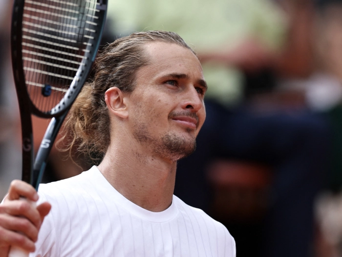 Zverev zieht in Paris souverän ins Viertelfinale ein