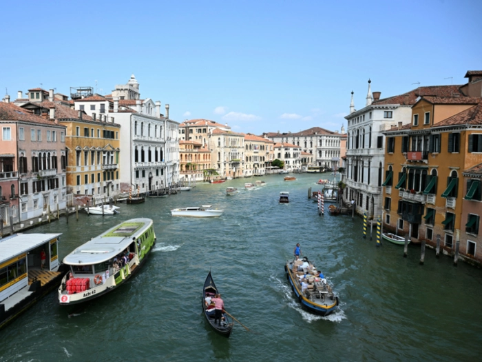 Drei junge Männer in Venedig in Kanal gestürzt, einer tot