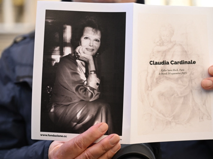 Schmuck von Claudia Cardinale für 826.262 Euro versteigert