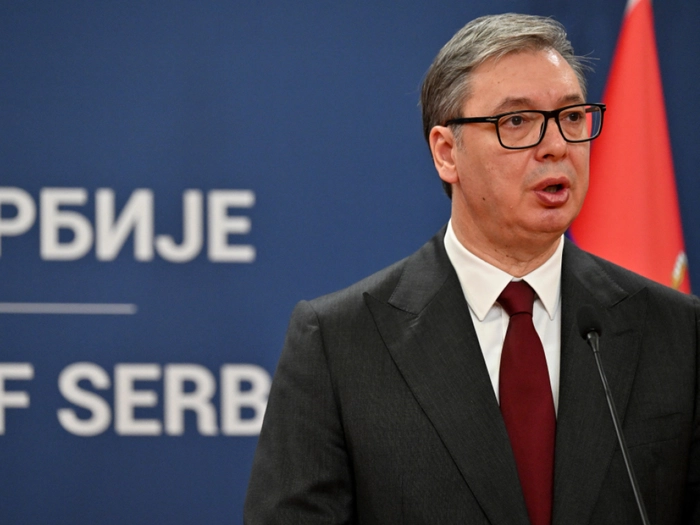 Serbiens Präsident Vucic kündigt Rücktritt und Neuwahlen an