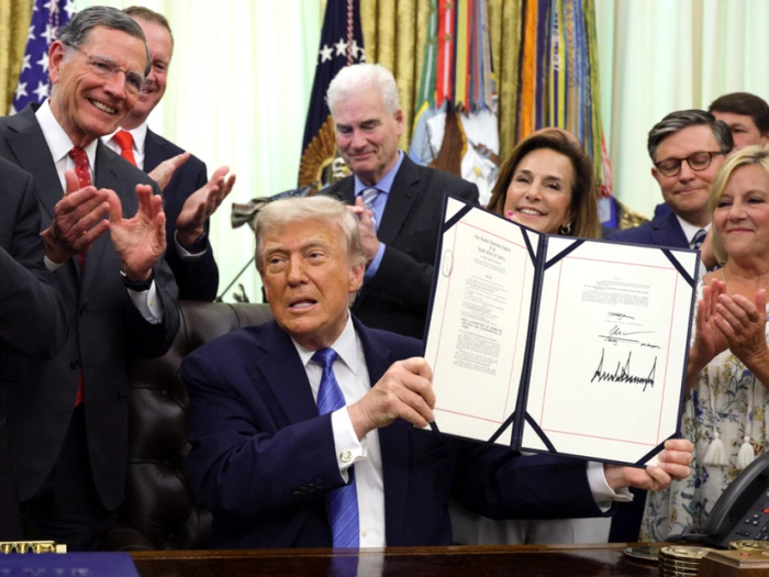 Trump gibt 70 Milliarden Dollar für Abschiebungen frei